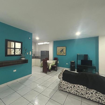 Departamentos De 2 Y 3 Habitaciones En El Centro De Manta Bagian luar foto